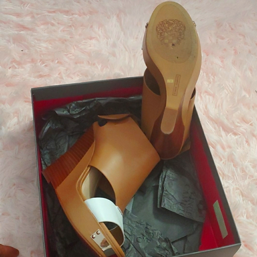 Size 8 Vince Camuto